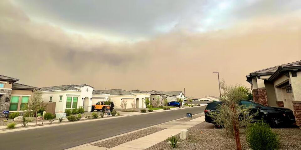 Dust Storm Drama in the East Valley