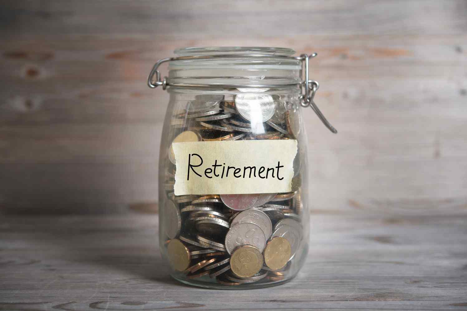 Why Do Americans Never Feel Secure Enough to Retire? 😩🇺🇸
