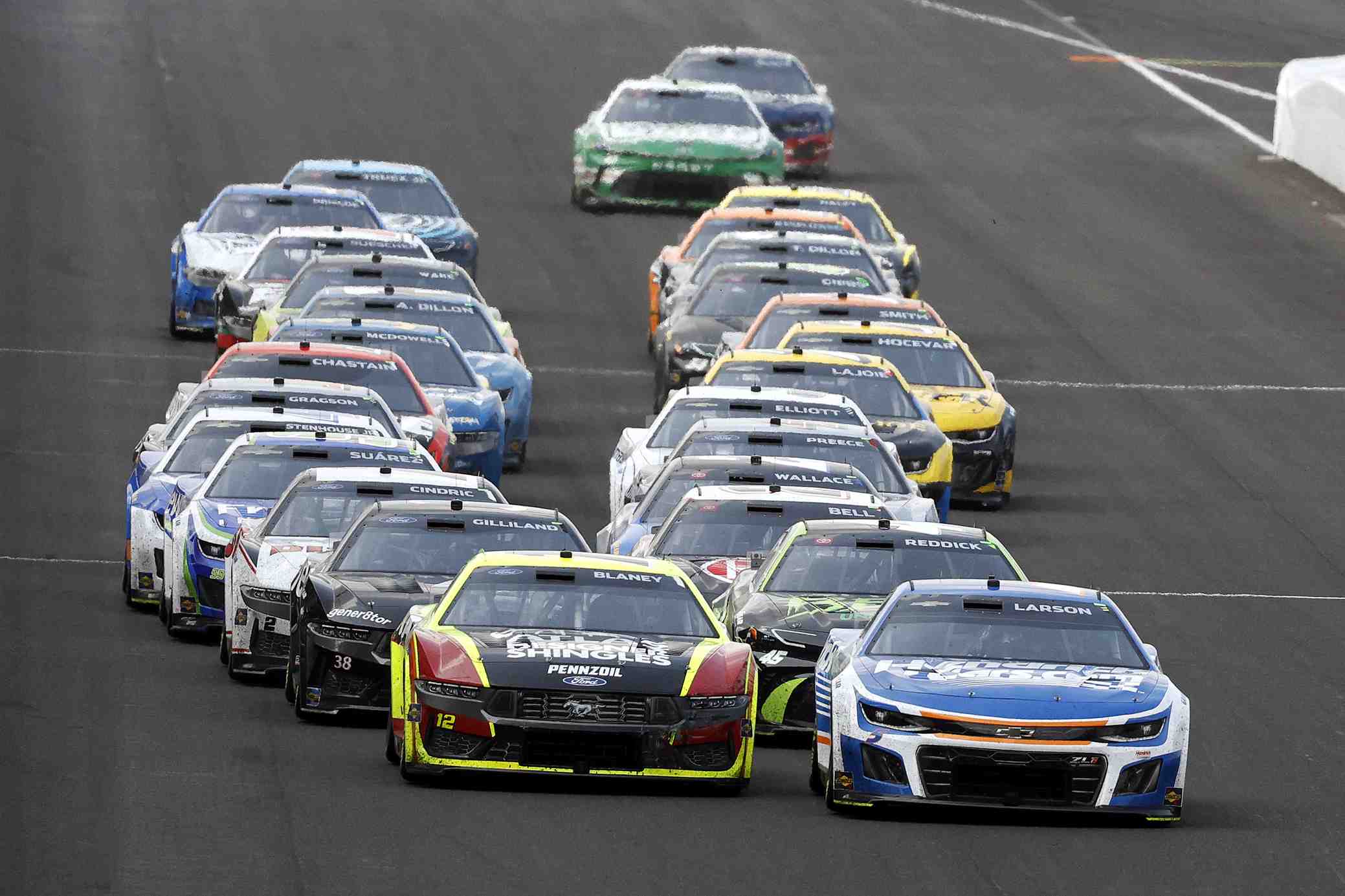Fourth of July weekend, baby—time for some serious Cup thunder.