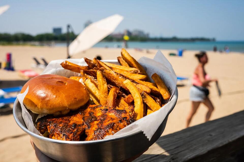 Chicago’s Beach Sandwich Crawl 🍞🏖️