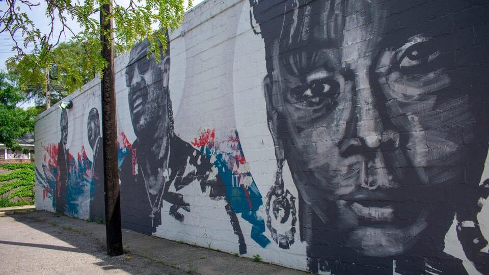 Detroit’s Avenue of Fashion Glows Up