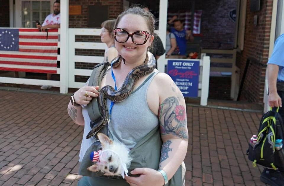 Patriotic Pets Take Over Philly!