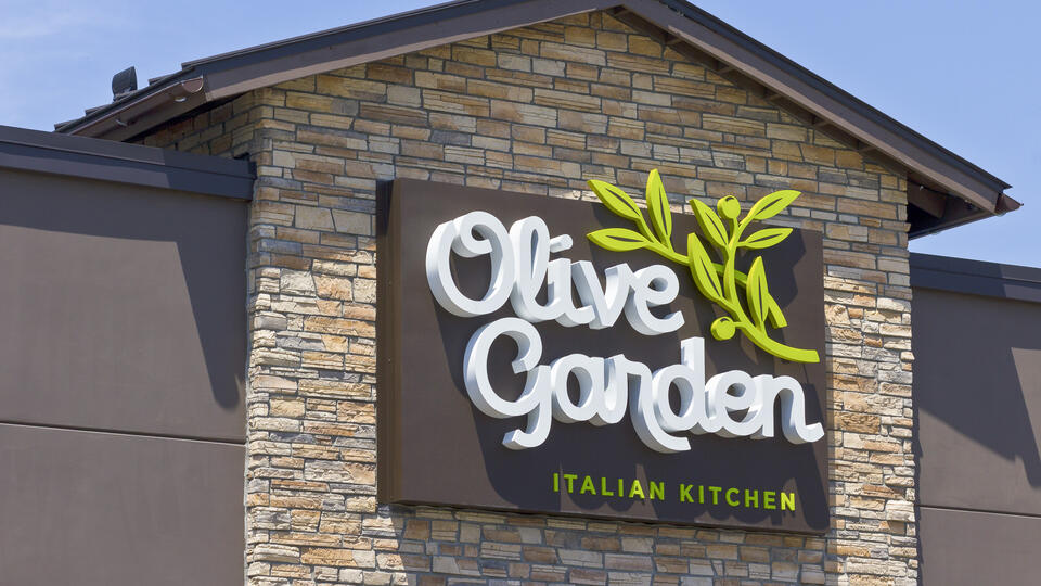 Olive Garden Hacks for Retirees 🍝
