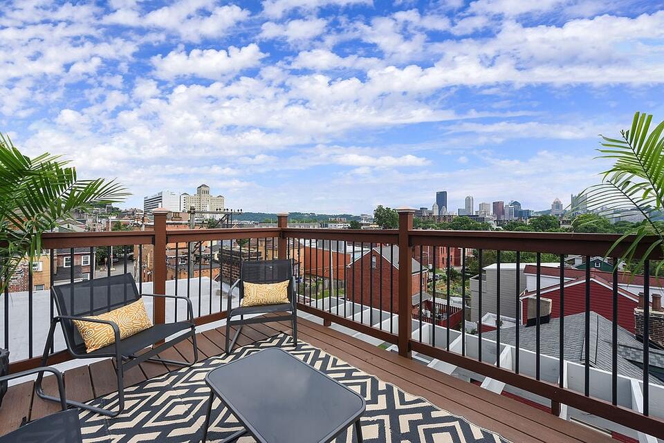 You Have to See This Rooftop Deck