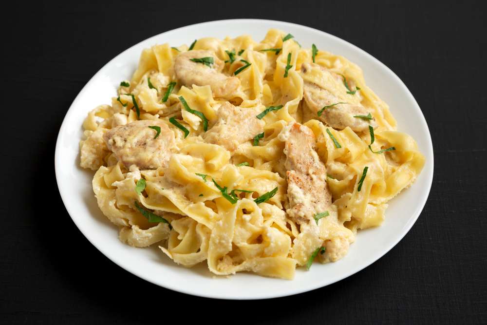 Creamy Chicken Alfredo Pasta 