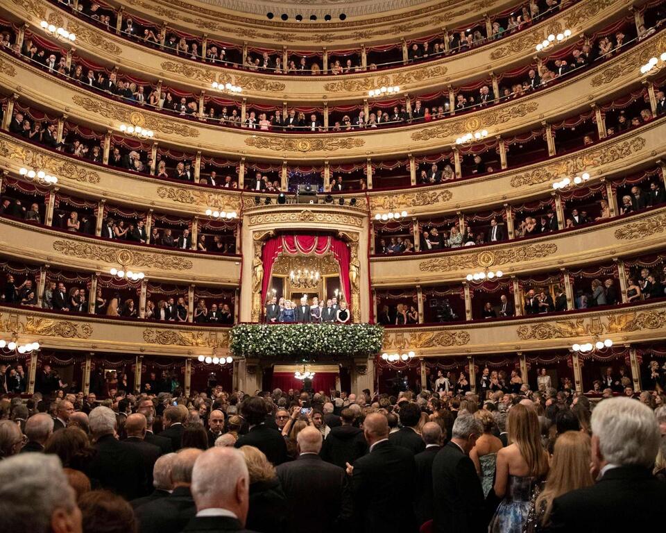 La Scala Dress Code Drama! 👗
