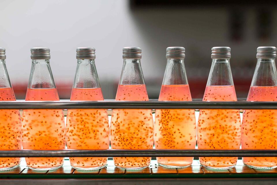 Glass Bottles: The Unexpected Microplastic Bomb