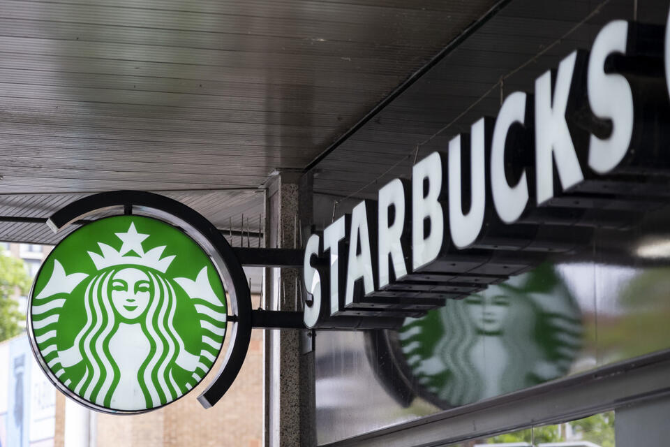 Starbucks’ New Strato Frapps Are Here!