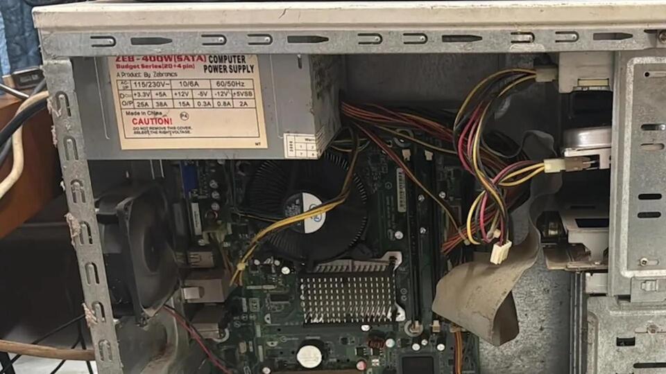 Would You Game on a 25-Year-Old PC?
