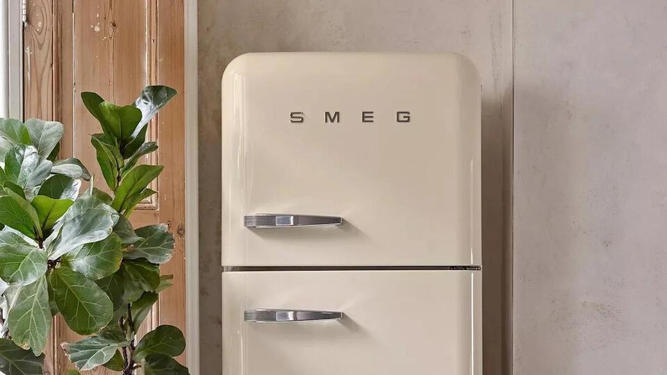 Manifesting a Smeg Fridge for Prime Day