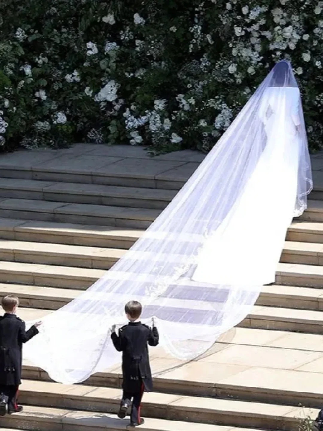 What Meghan wanted to express through her wedding dress 