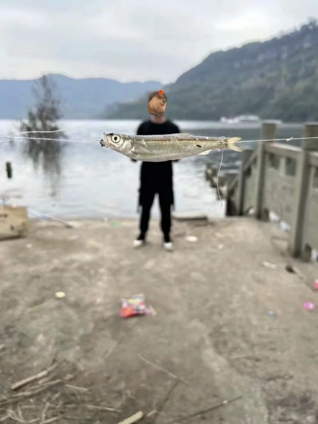📸🐟 Make your catch look HUGE in pics