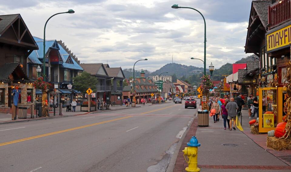 Tourist Traps Locals Secretly Avoid