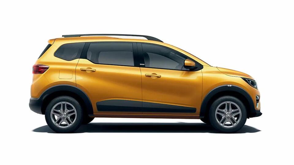 Nissan’s 7-Seater Minivan Sneak Peek!