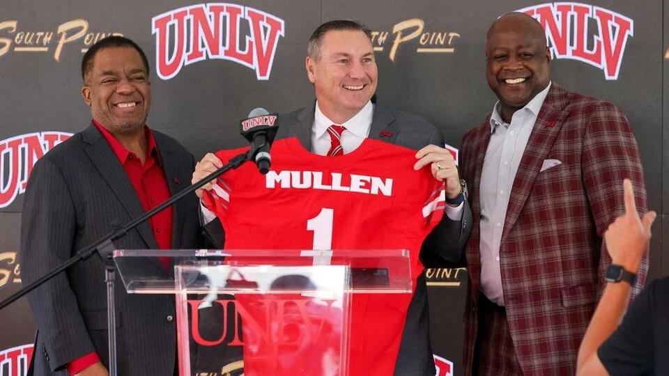 Rebels’ Big Gamble: Staying Mountain West