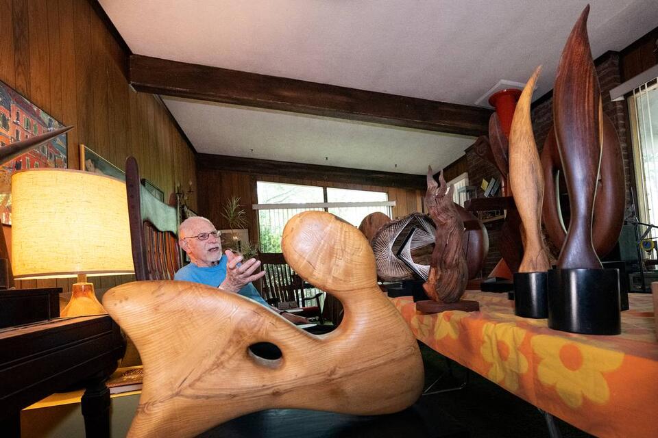 90-Year-Old Art Star? Seymour’s Big Debut 🎨