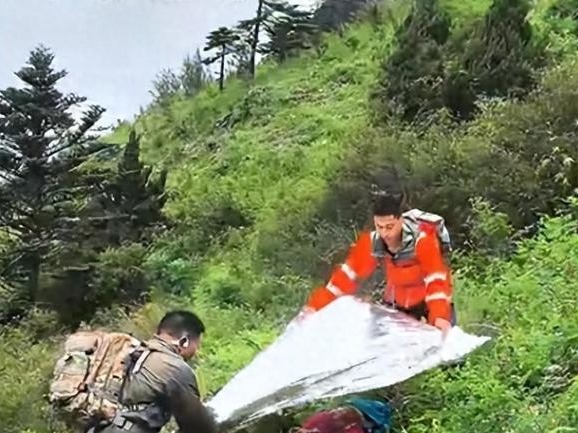 Leeches, Cliffs, and Lost Hikers: A Harsh Reminder