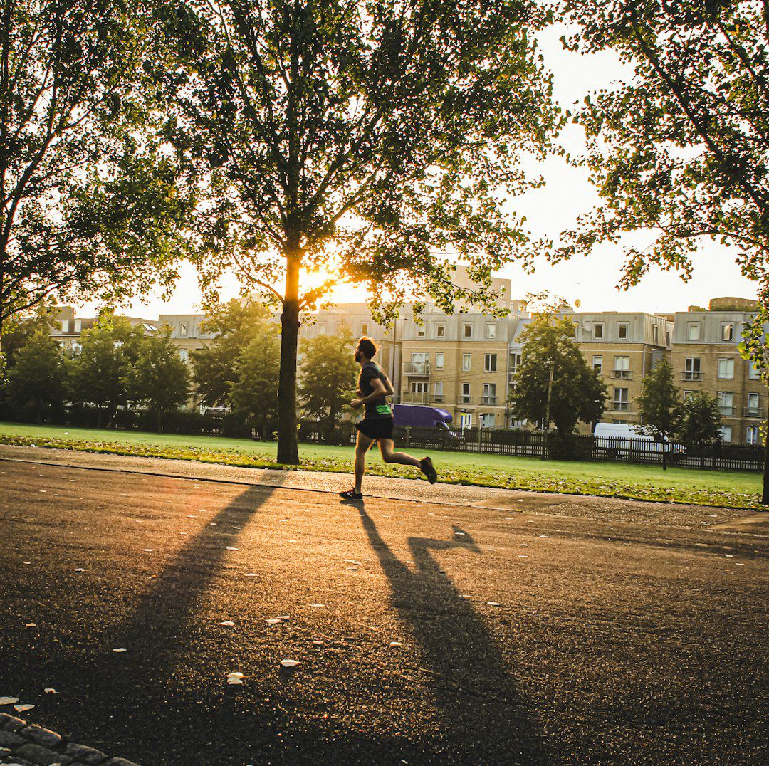 morning vs. evening running: which are you?