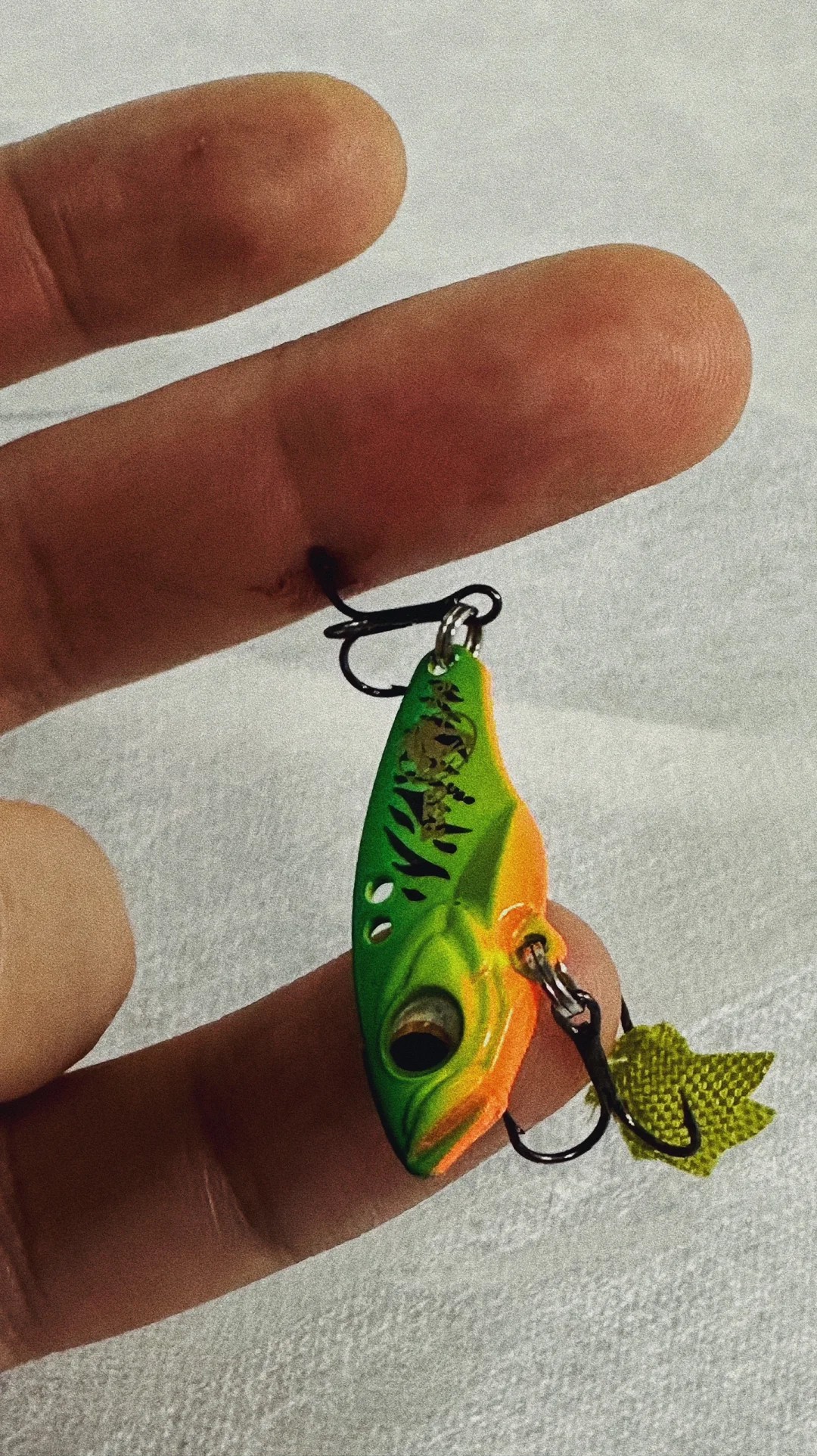 😩 hooked myself… with a barbed hook