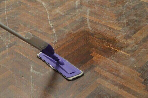 Tea Bags for Dust-Free Floors?!