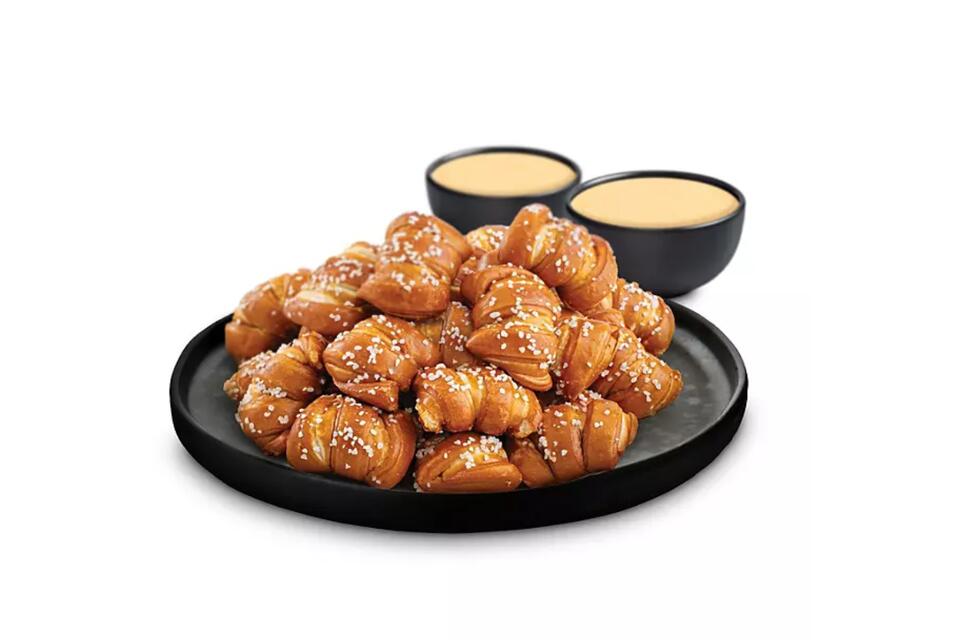 Sam’s Club Pretzel Tray Frenzy!