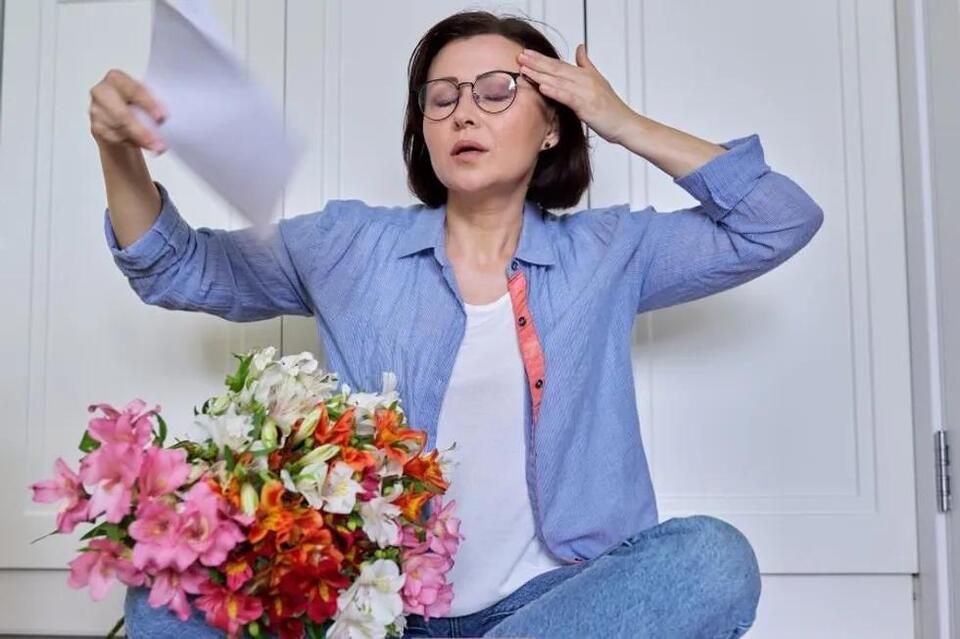 Stiff Neck? It Might Be Your Hormones