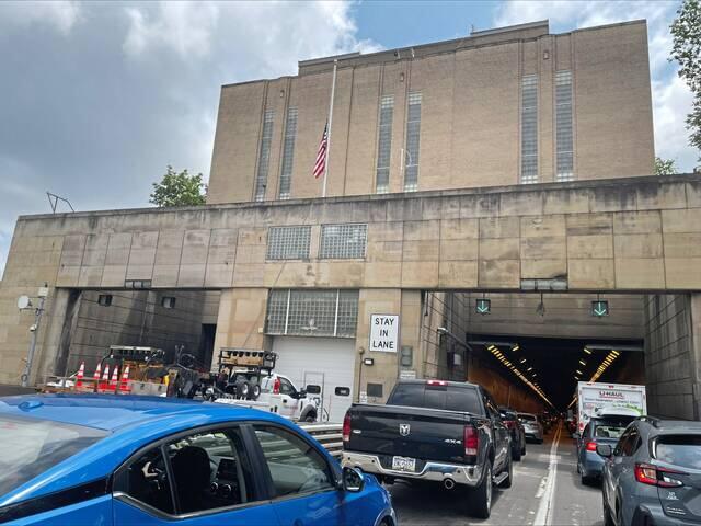 Squirrel Hill Tunnel Down to One Lane!