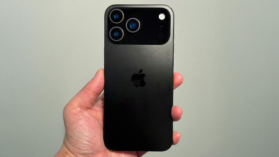 Is Apple Copying Pixel’s Camera Design?