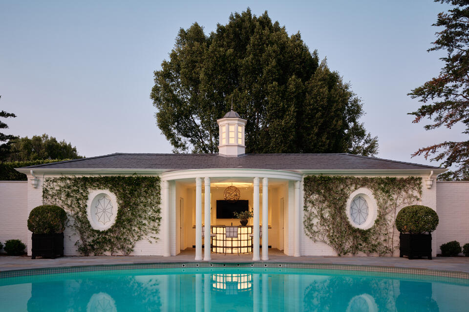 Old Hollywood Mansion Drama! 🏰