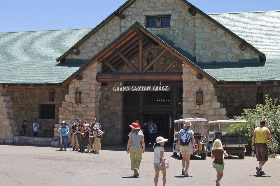 Grand Canyon Lodge Lost to Wildfire