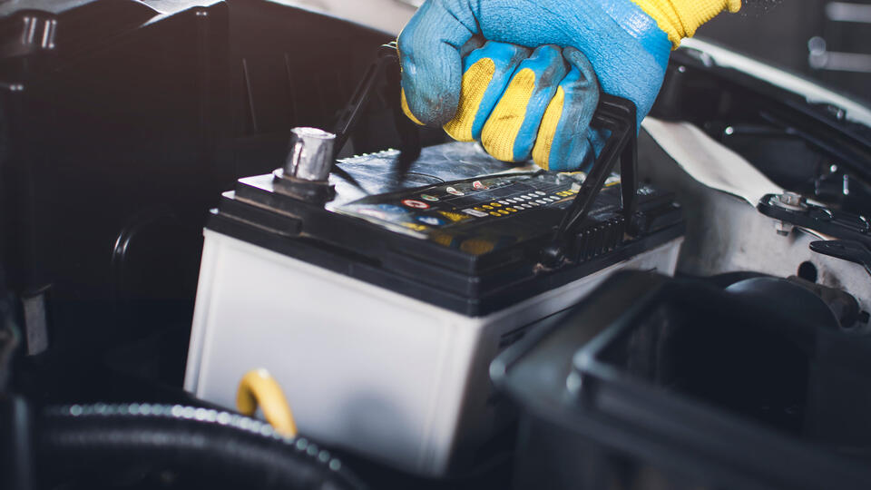 Swapping Car Batteries? Read This First!
