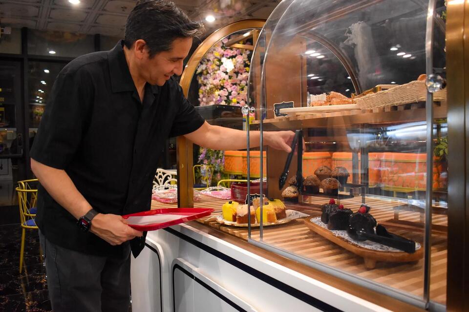 Phoenix’s New Late-Night Dessert Wonderland