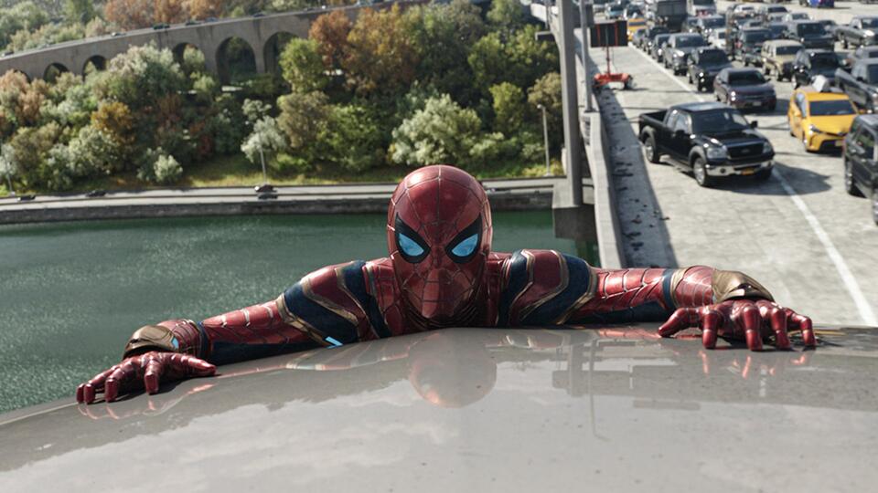 Tom Holland Teases Spider-Man Drama 🎬