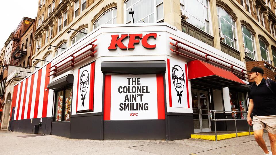 KFC’s Free Chicken Bucket Comeback 🍗
