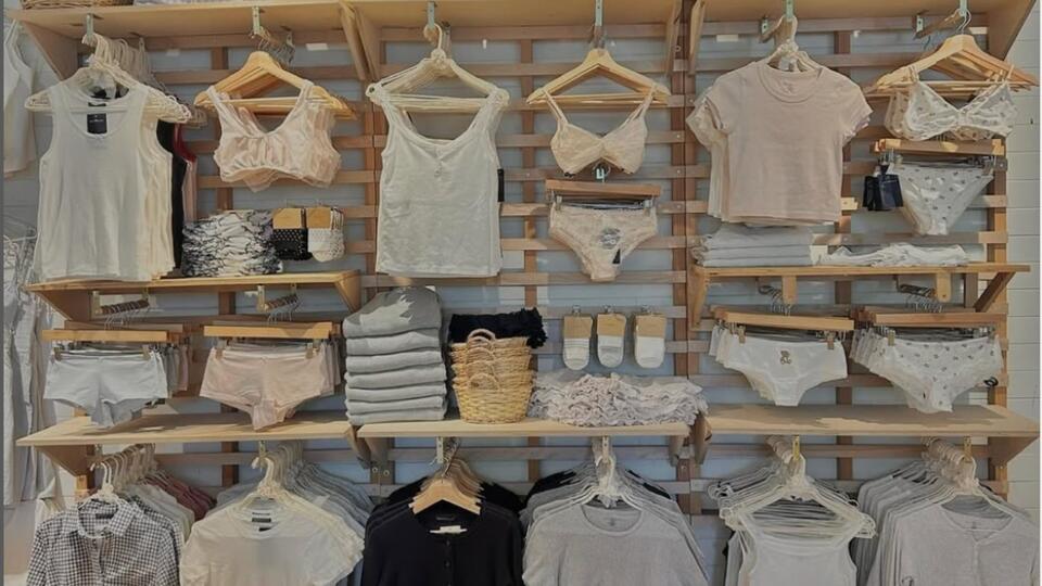 Babysitter Docked Pay Over Tank Top?!