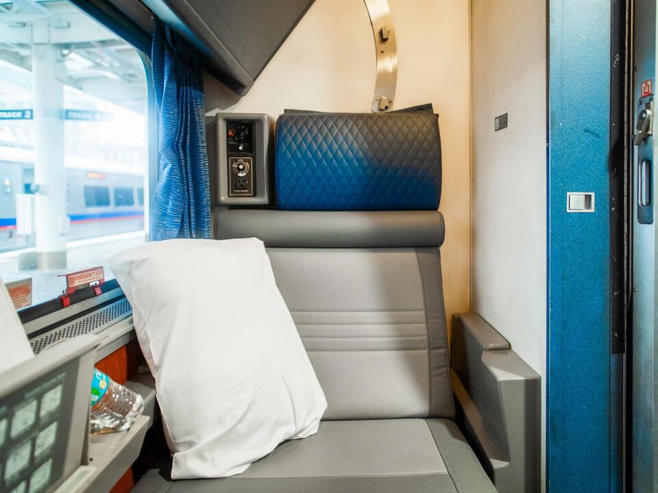 Amtrak’s Secret Best Deal? The Roomette!