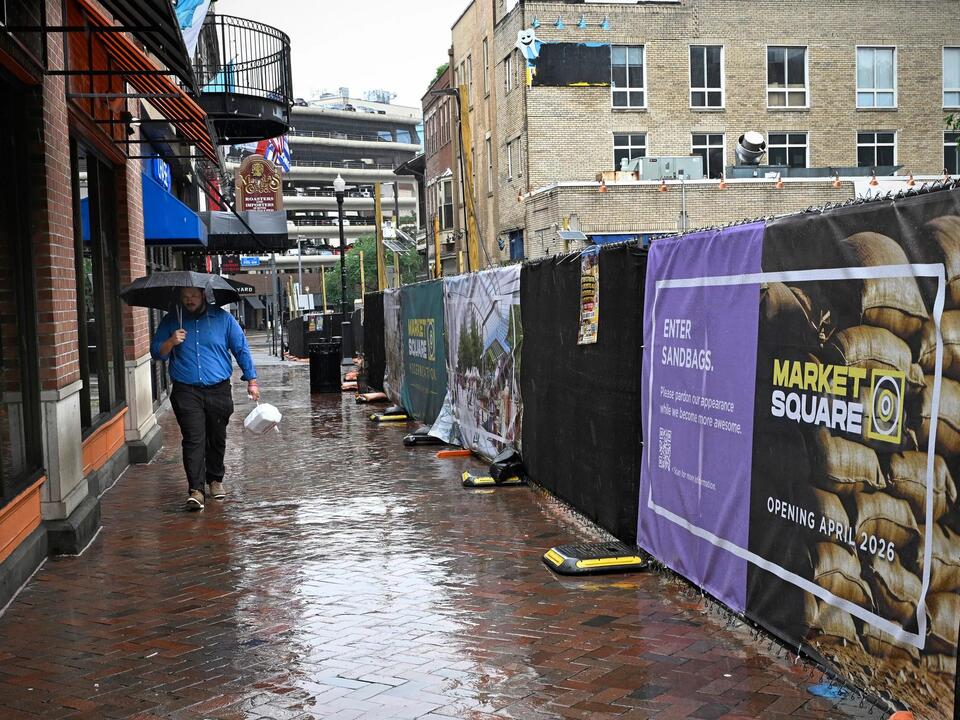 Market Square Maze: Still Worth the Walk?