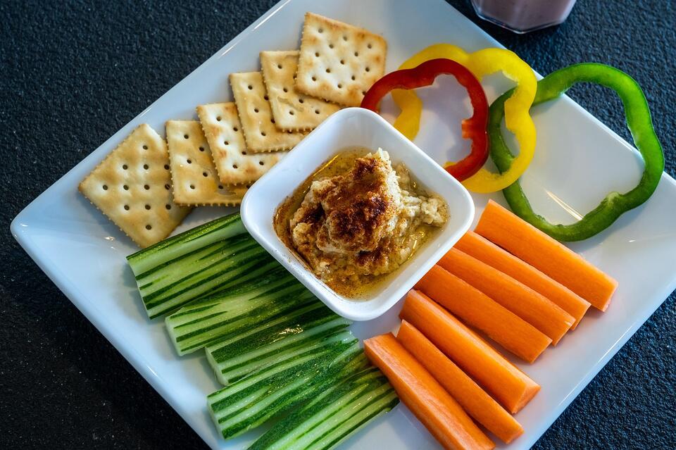 Snacks That Won’t Mess With Your Blood Sugar