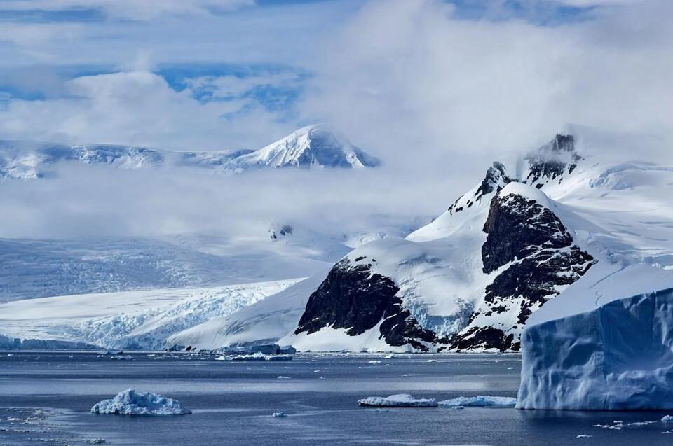 Antarctica’s Hidden Green Past?!