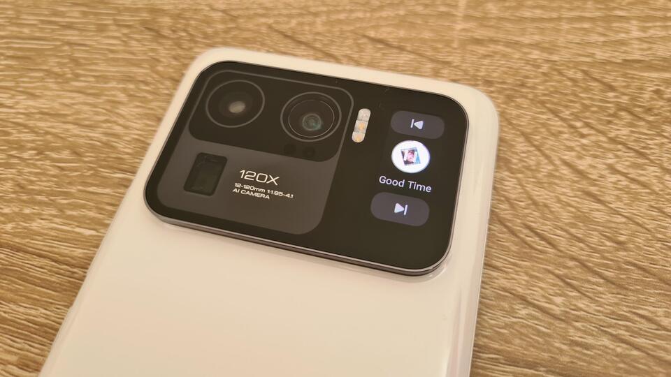 Xiaomi’s Rear Screen: Gimmick or Game-Changer?