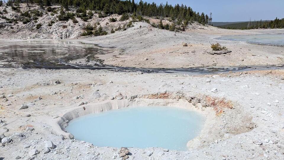 Yellowstone’s Surprise Blue Pool!