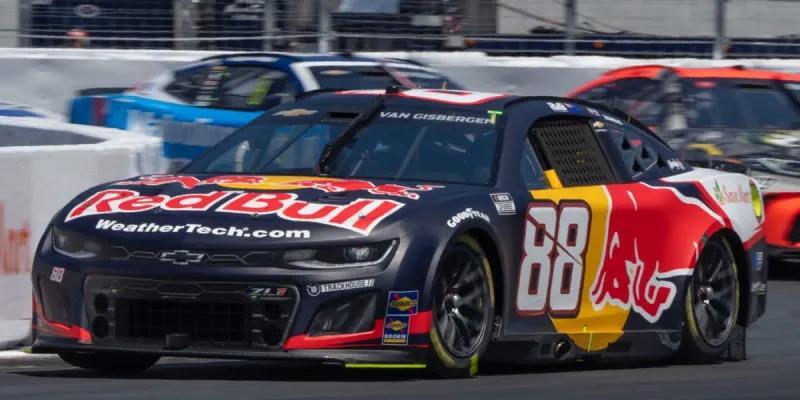 Hamlin Crowns SVG as Road Course King?