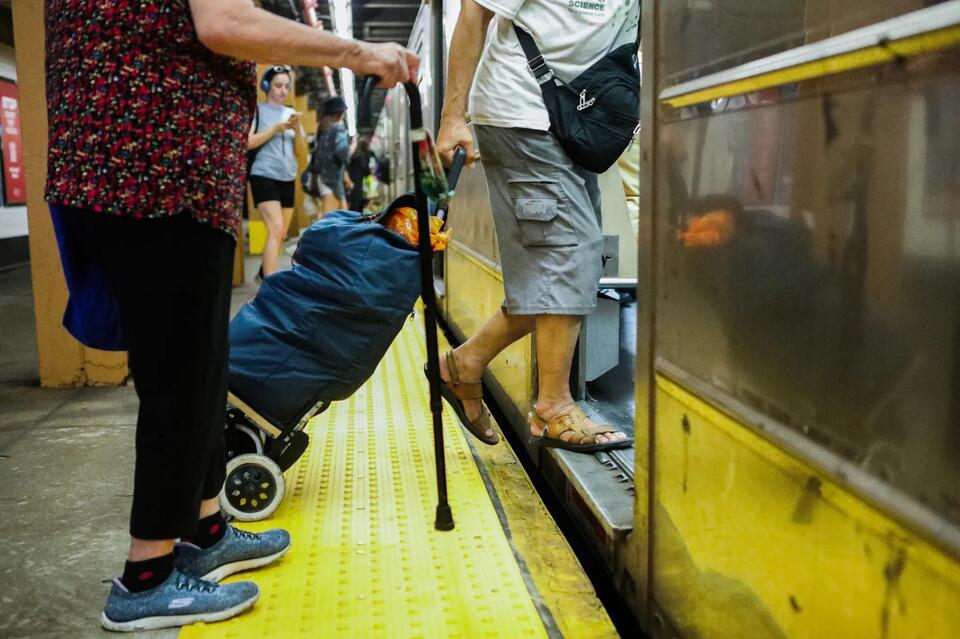 NYC’s Subway Cars Might Get a Makeover