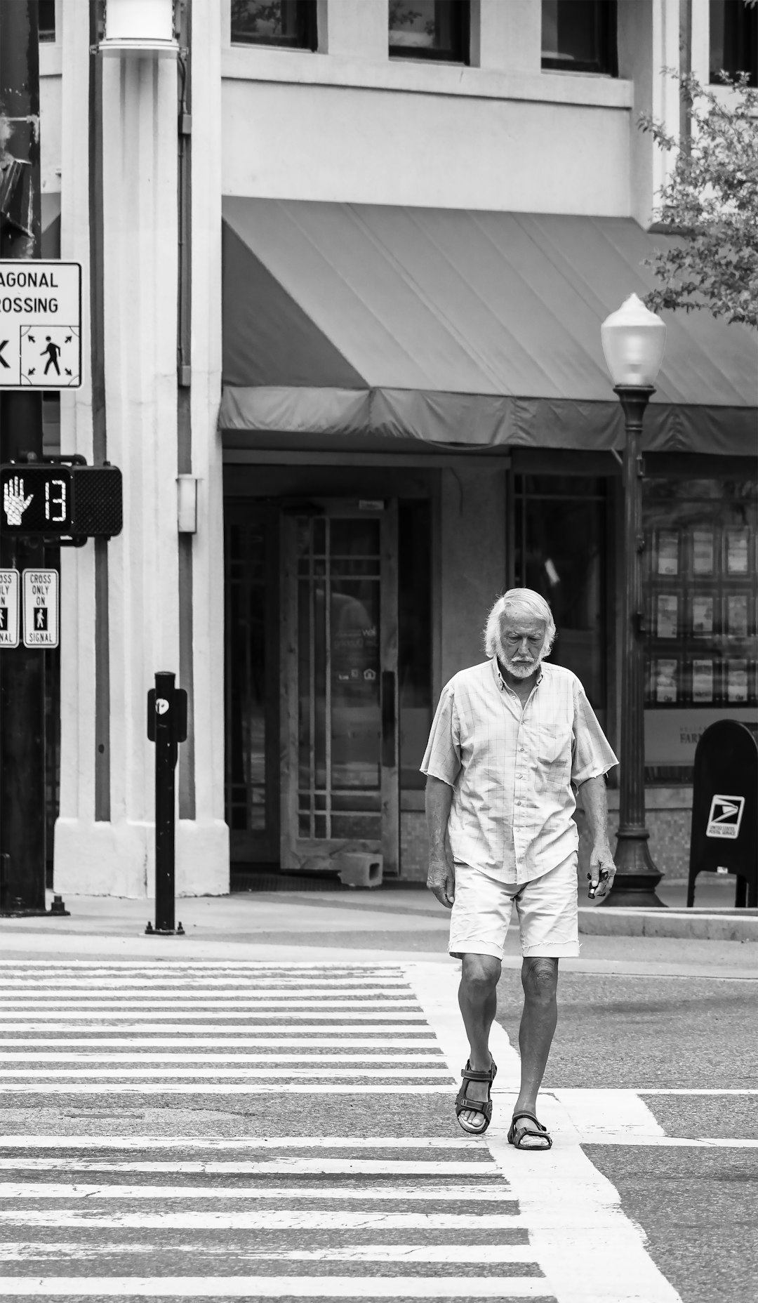 Retirement Anxiety: Facing the Void Without Friends or Structure! 😰
