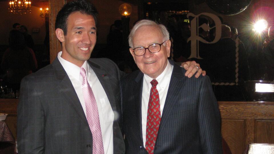 Buffett’s Billionaire Habits Anyone Can Steal