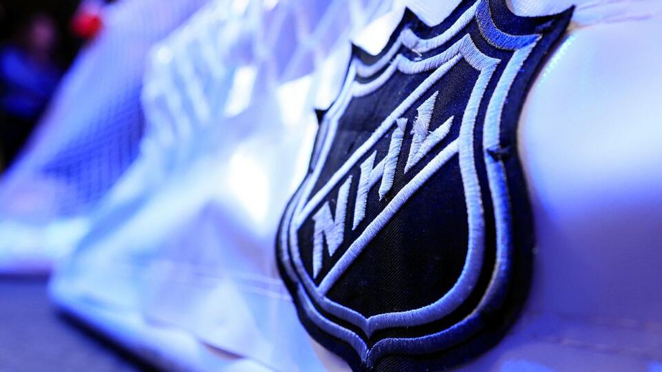 Ovi Eyes 900 Goals in Historic NHL Season