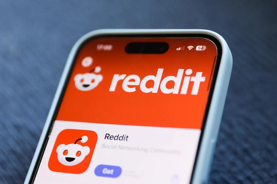 Reddit’s Outage: Can We Trust Our Platforms?