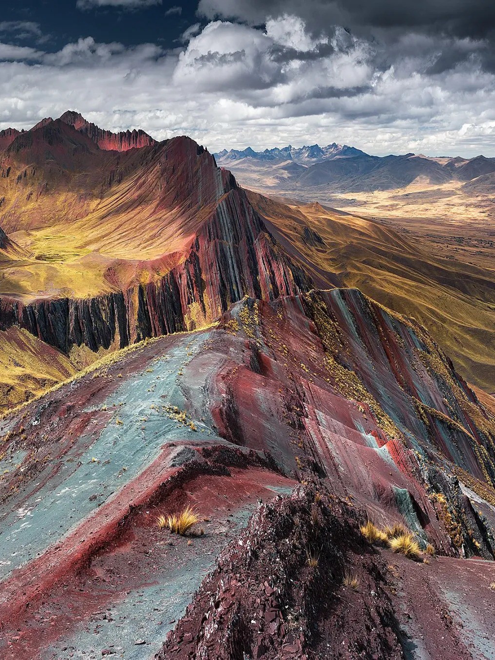 Rainbow Mountain: Nature's Palette, Earth's Dreamlike Wonder