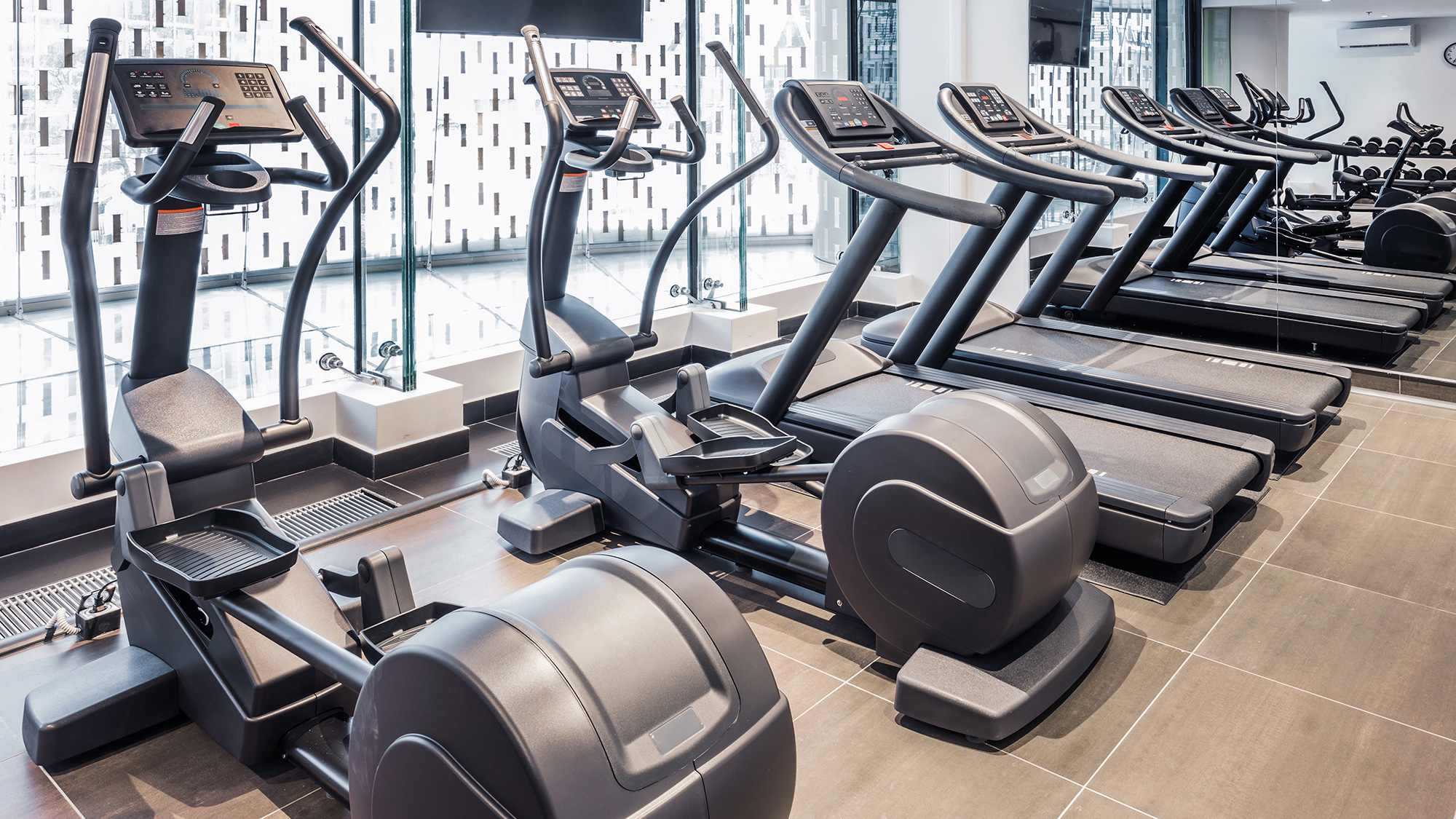 🎧 Trust Me: Stop Playing Workout Playlists at the Gym