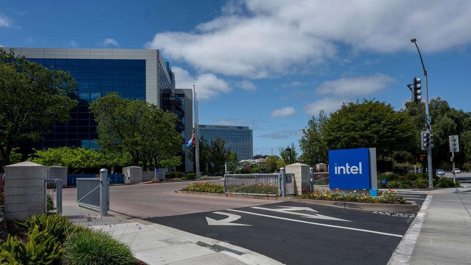 Intel's Big Shakeup: Can They Catch Up?